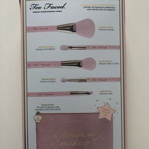 Too Faced brush and bag set
